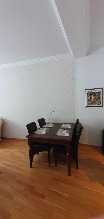 Cozy Apartment On The Town Hall Square Ταλίν Εξωτερικό φωτογραφία
